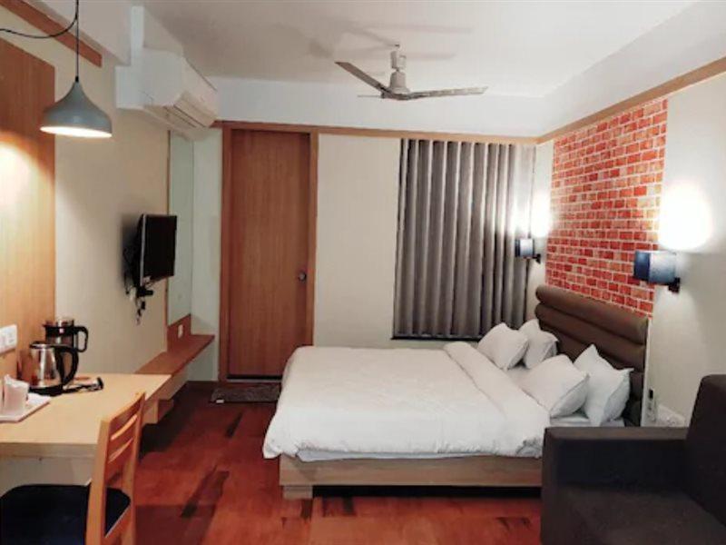 Hotel Everland 拉杰果德 外观 照片